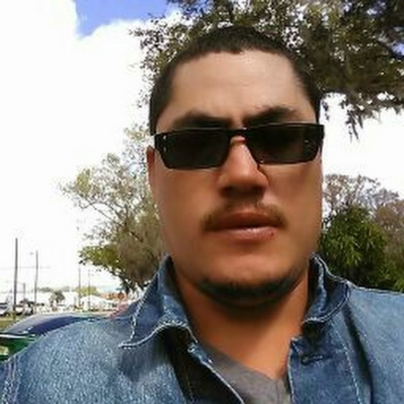 Meet your Posher, Fidencio - Picture 1 of 1